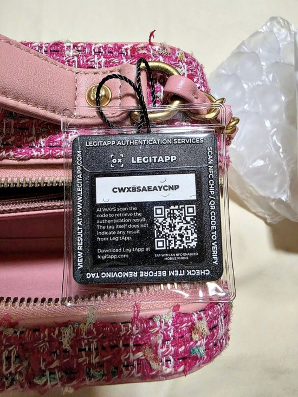 Chanel Pink Tweed CC Filigree Vanity Case - Picture 12 of 15